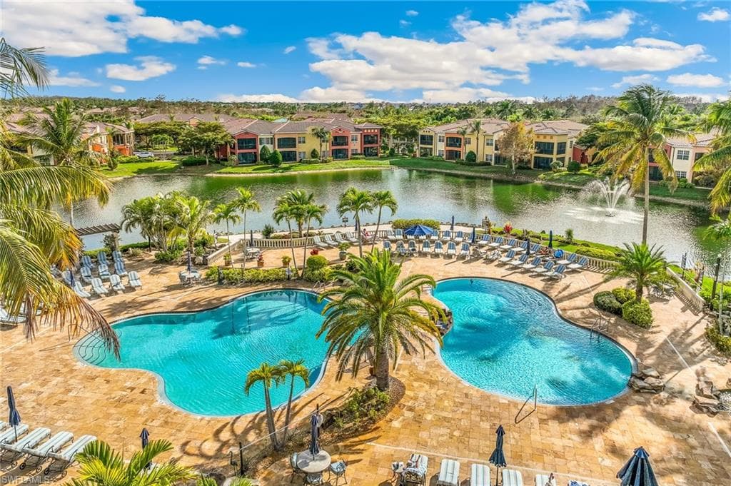 8565 Via Garibaldi CIR # 206, ESTERO FL 33928-33