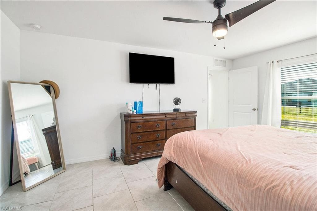 4054 San Clemente CT, NORTH FORT MYERS FL 33917-19