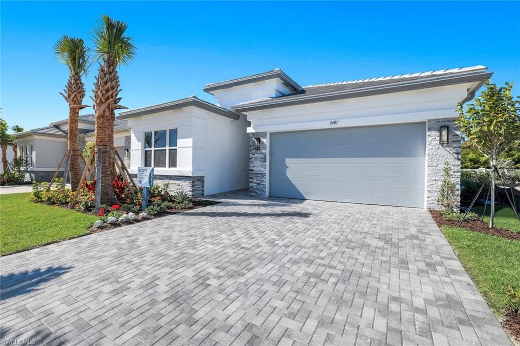 2687 Ridgecrest PL, NAPLES FL 34112-1