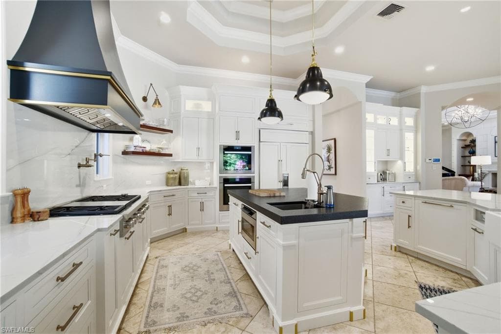 16961 Verona LN, NAPLES FL 34110-9