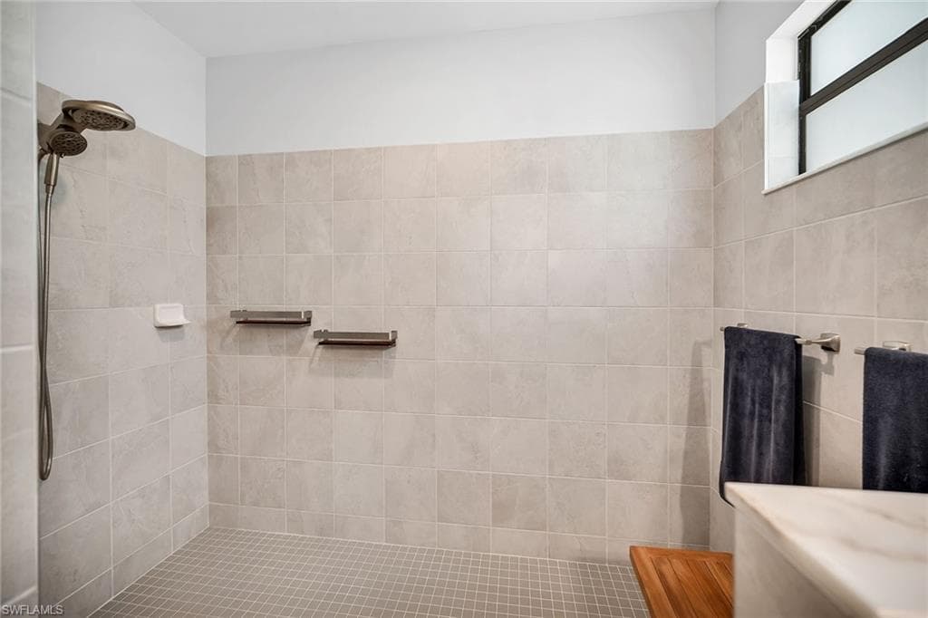 11200 Canopy LOOP, FORT MYERS FL 33913-19