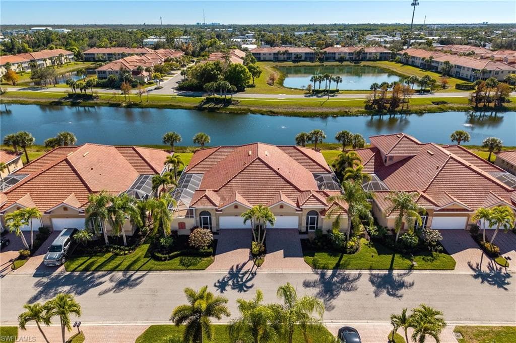 5693 Kensington LOOP, FORT MYERS FL 33912-27