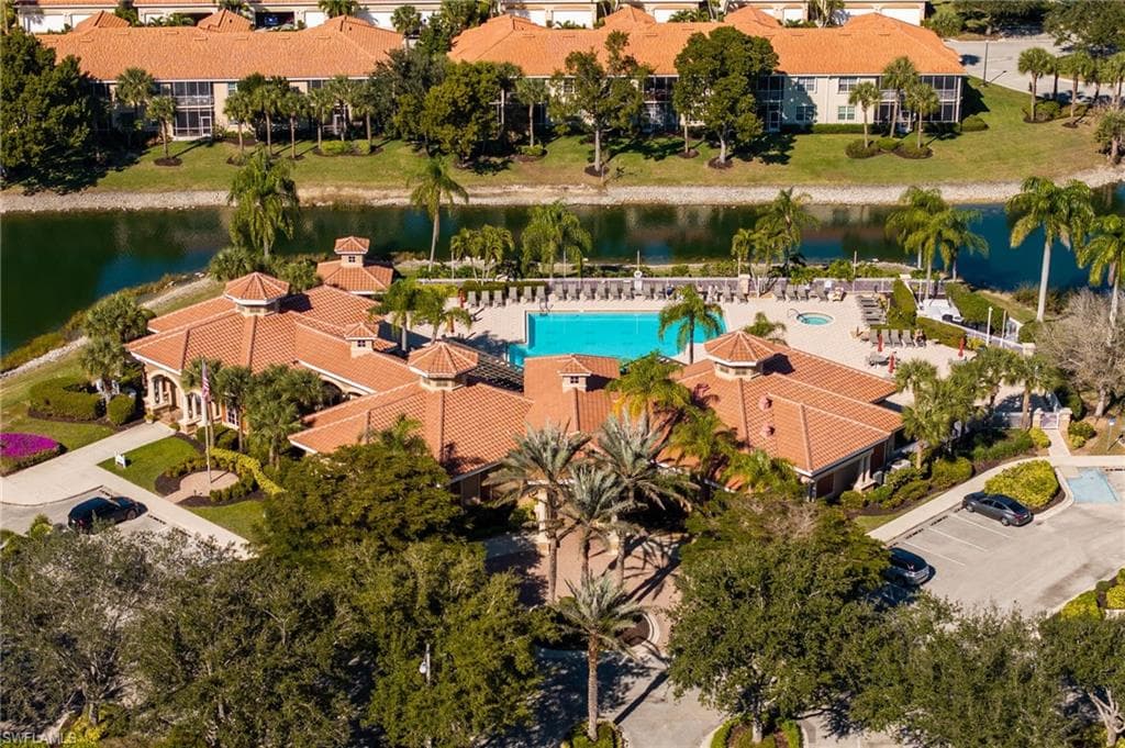 5693 Kensington LOOP, FORT MYERS FL 33912-37