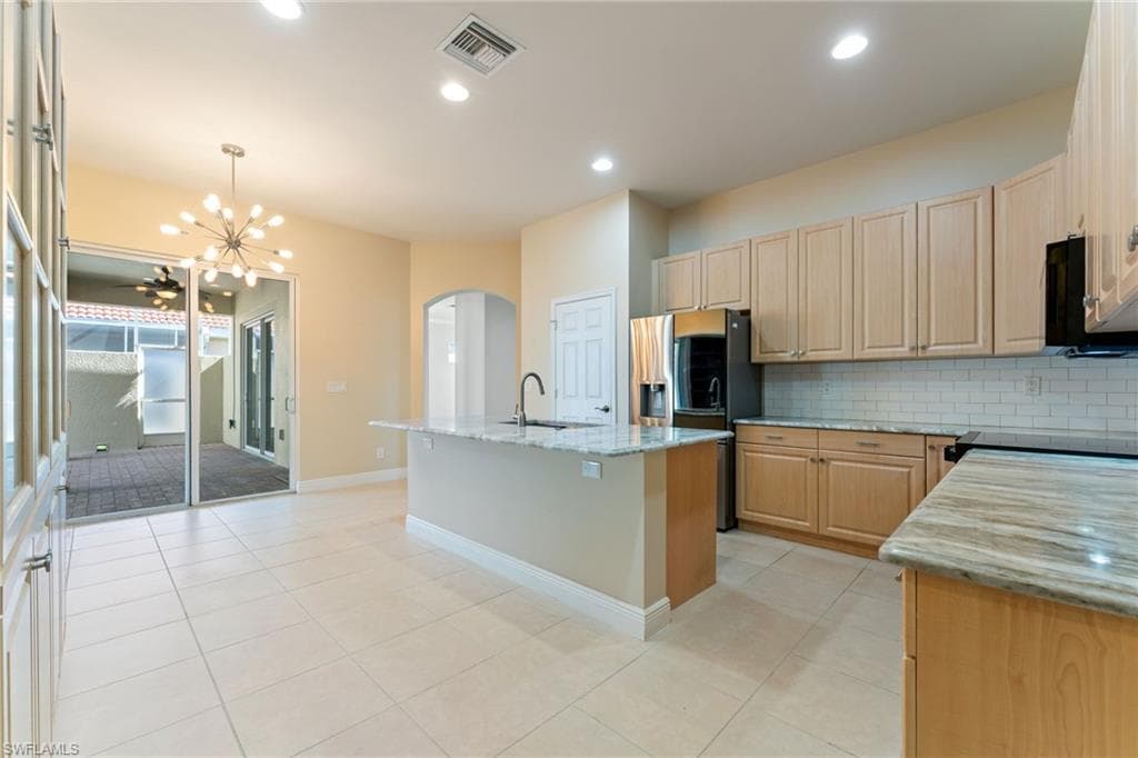 5693 Kensington LOOP, FORT MYERS FL 33912-13