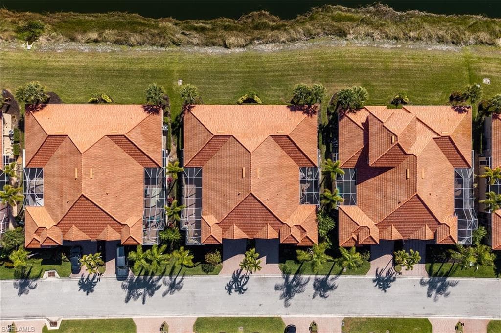 5693 Kensington LOOP, FORT MYERS FL 33912-28