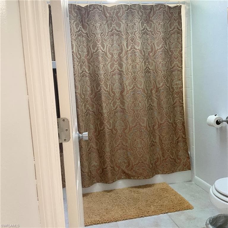 1165 Clam CT # 7, NAPLES FL 34102-18