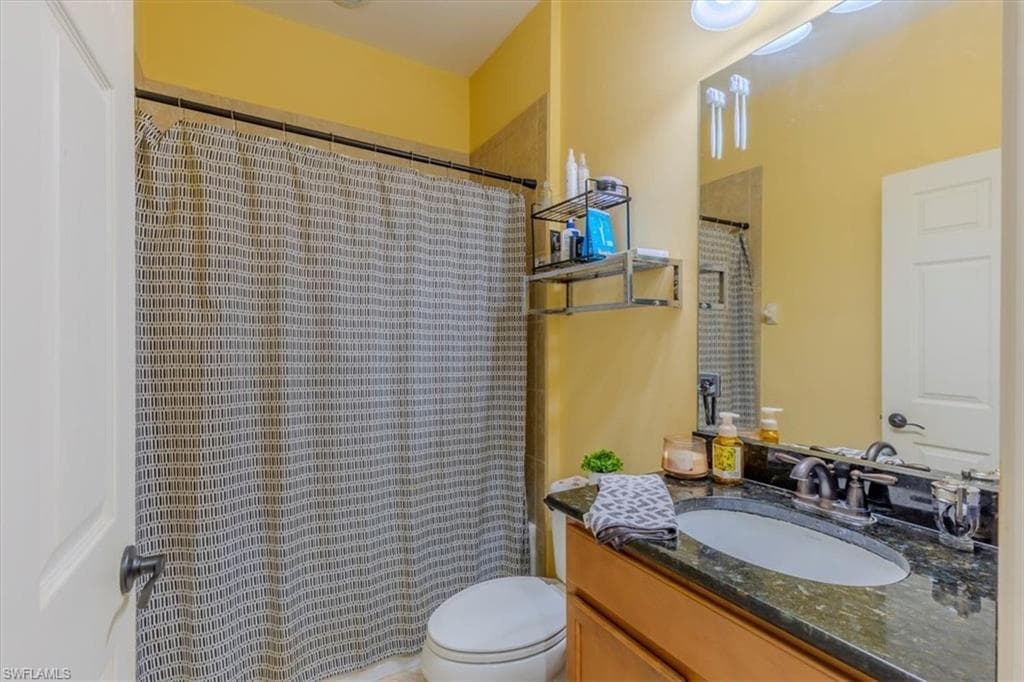 1674 Serrano CIR, NAPLES FL 34105-12