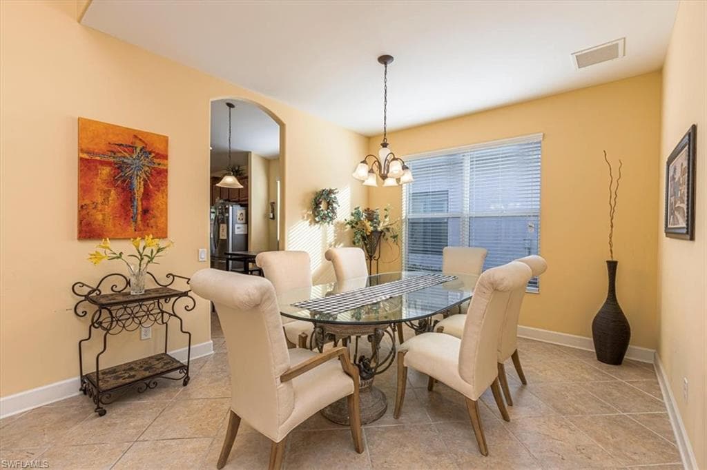 1674 Serrano CIR, NAPLES FL 34105-6