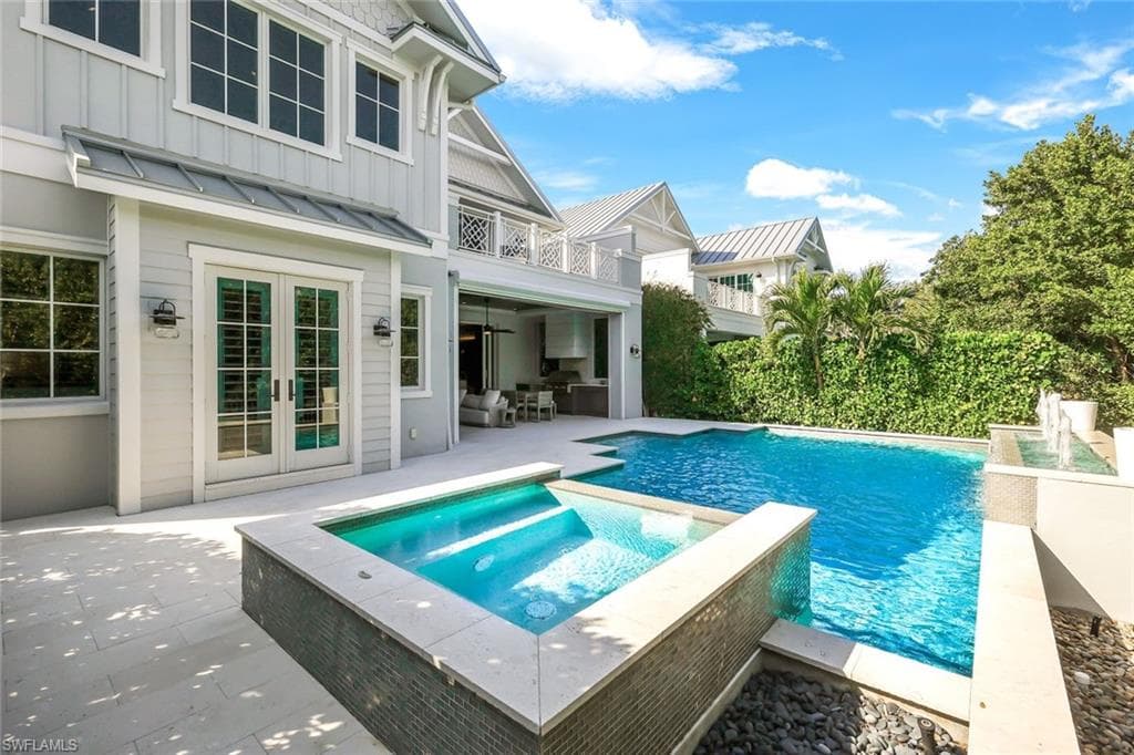 91 14th ST S, NAPLES FL 34102-8