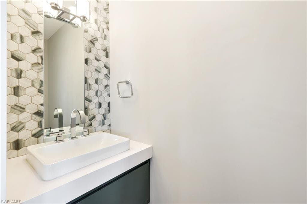 91 14th ST S, NAPLES FL 34102-23