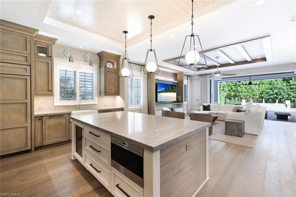 91 14th ST S, NAPLES FL 34102-14
