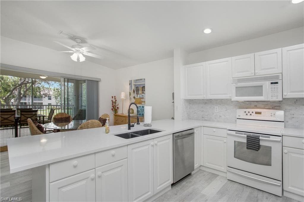 700 Diamond CIR # 706, NAPLES FL 34110-8