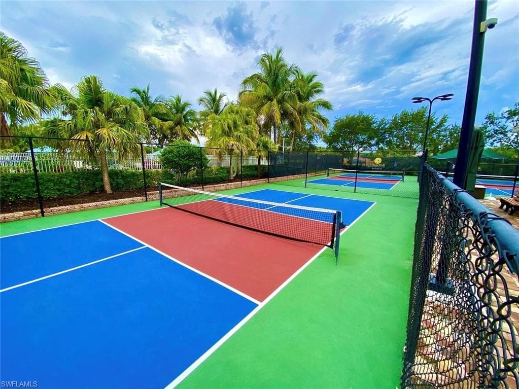 28526 Guinivere WAY, BONITA SPRINGS FL 34135-46