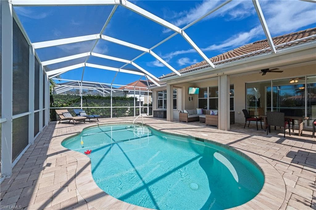 28526 Guinivere WAY, BONITA SPRINGS FL 34135-2
