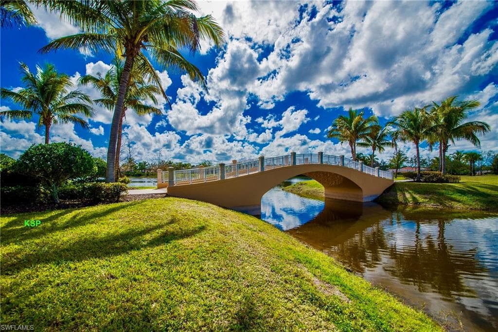 28526 Guinivere WAY, BONITA SPRINGS FL 34135-39