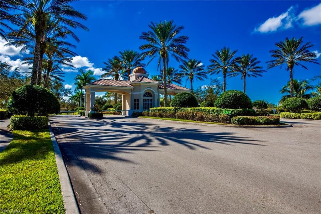 28526 Guinivere WAY, BONITA SPRINGS FL 34135-28