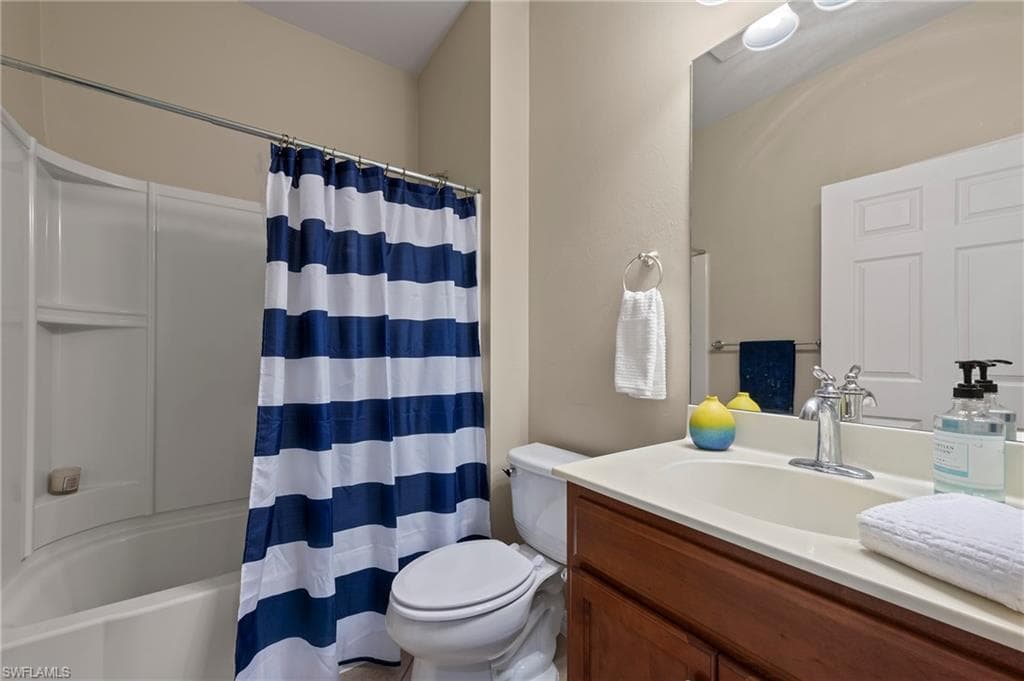 28526 Guinivere WAY, BONITA SPRINGS FL 34135-20