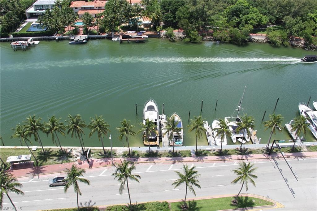 4401 COLLINS AVE, MIAMI BEACH FL 33140-41