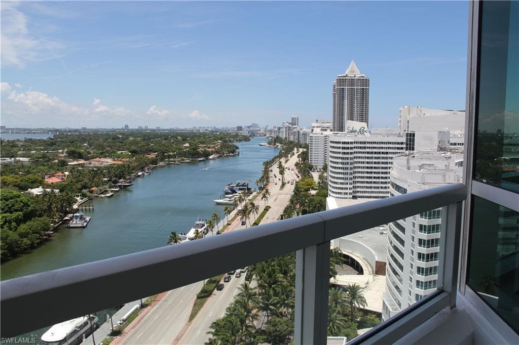 4401 COLLINS AVE, MIAMI BEACH FL 33140-25