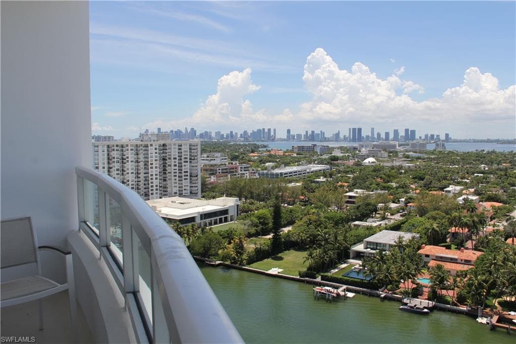 4401 COLLINS AVE, MIAMI BEACH FL 33140-27