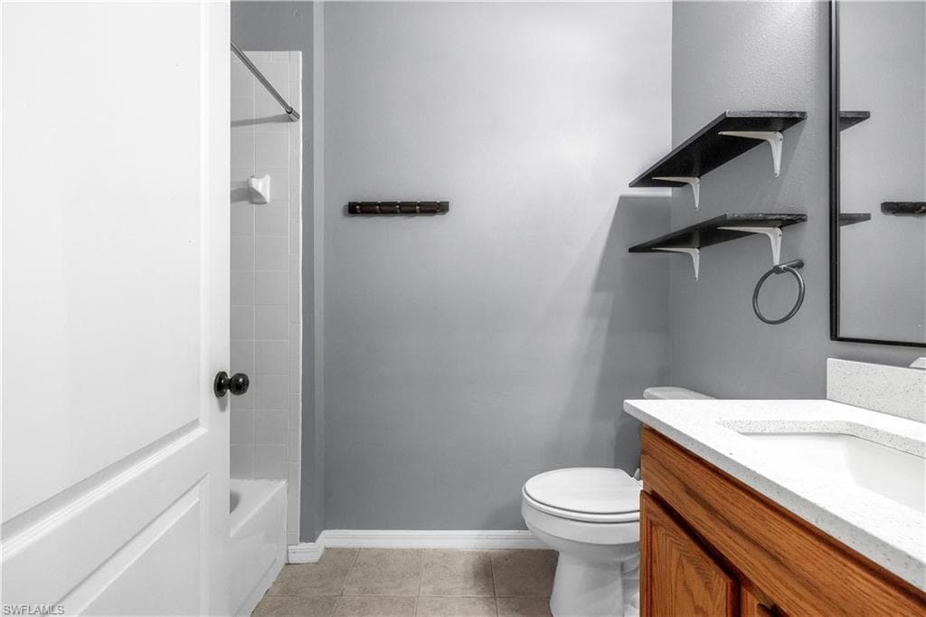 1159 Jonah DR, NORTH PORT FL 34289-38