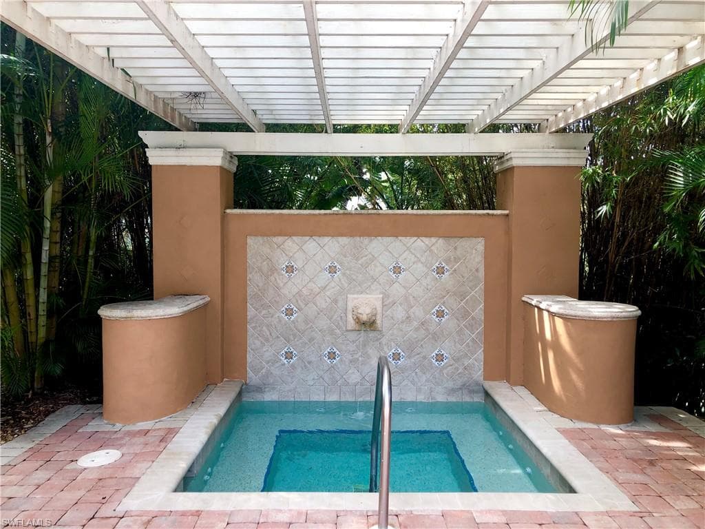 1220 Wildwood Lakes BLVD # 306, NAPLES FL 34104-18