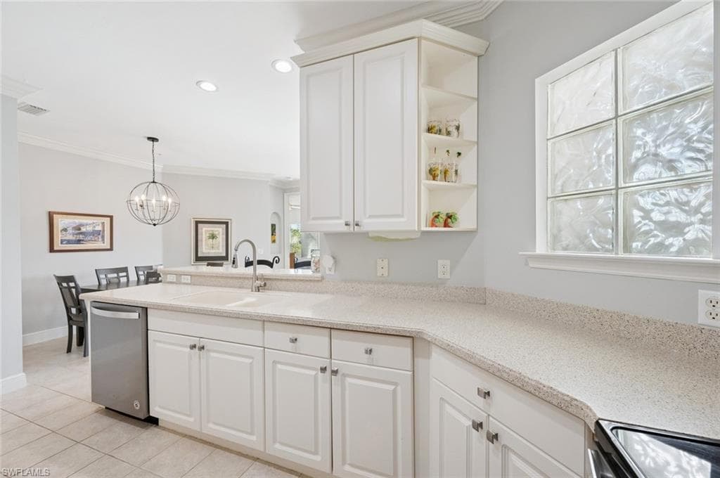 1420 Sweetwater CV # 104, NAPLES FL 34110-8