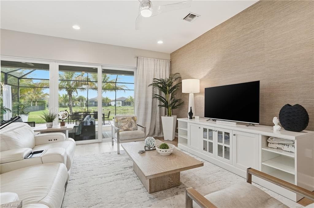 11394 Jacaranda DR-5