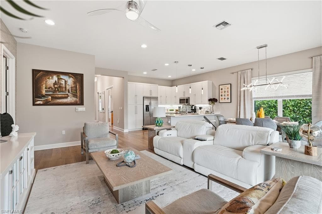 11394 Jacaranda DR-2