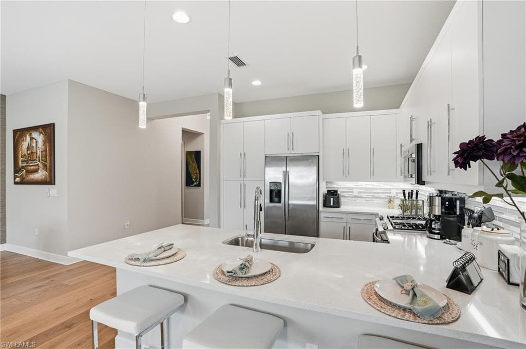 11394 Jacaranda DR-9