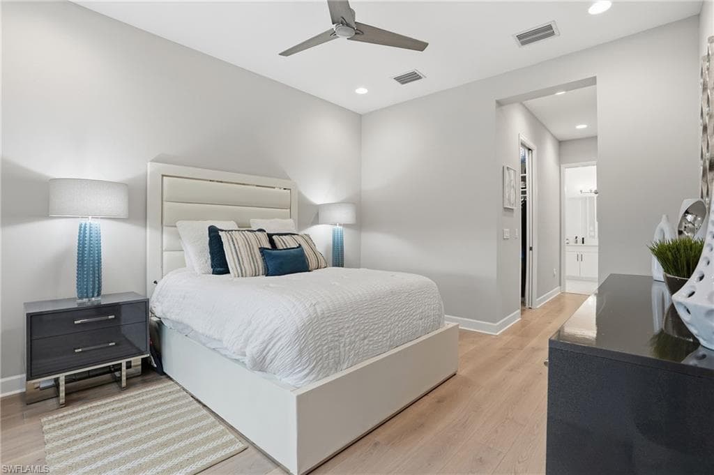 11394 Jacaranda DR-18