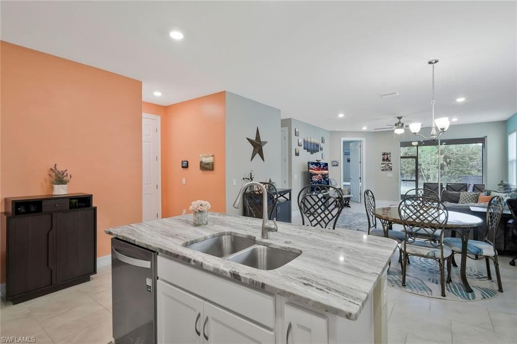 836 Heather Lake AVE, CAPE CORAL FL 33993-7