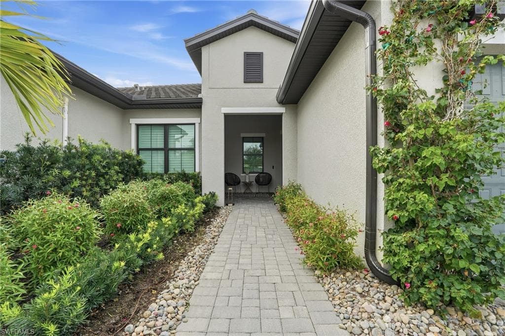 14708 Kingfisher LOOP, NAPLES FL 34120-1