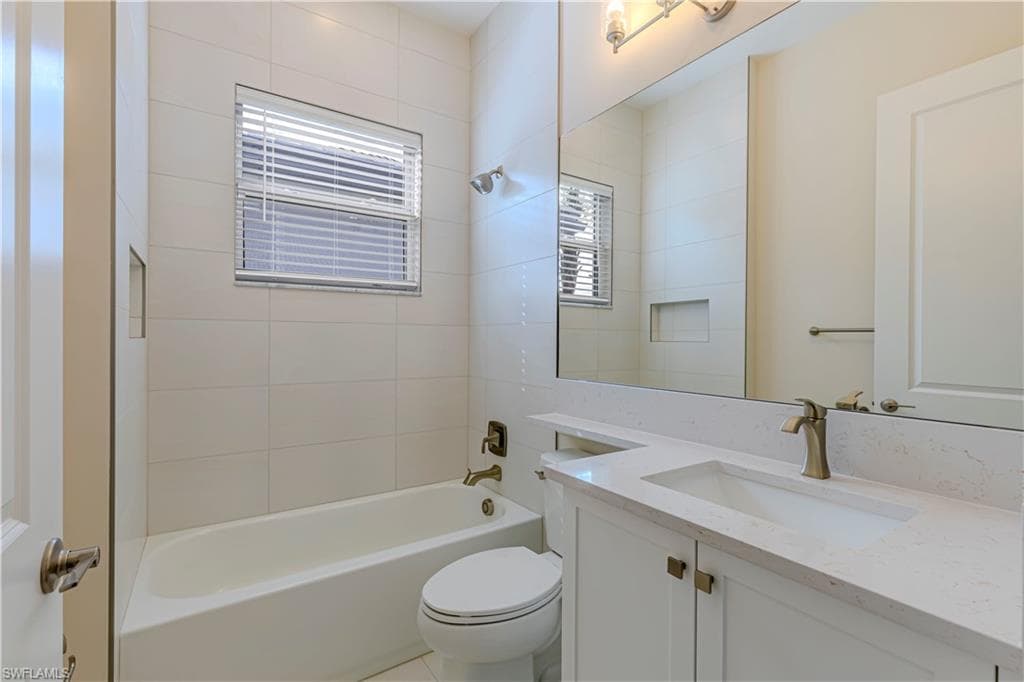 2691 Ridgecrest PL, NAPLES FL 34112-6