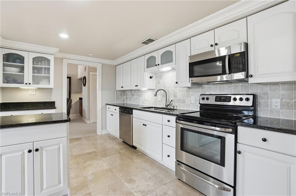 17037 Marina Cove LN, FORT MYERS FL 33908-13