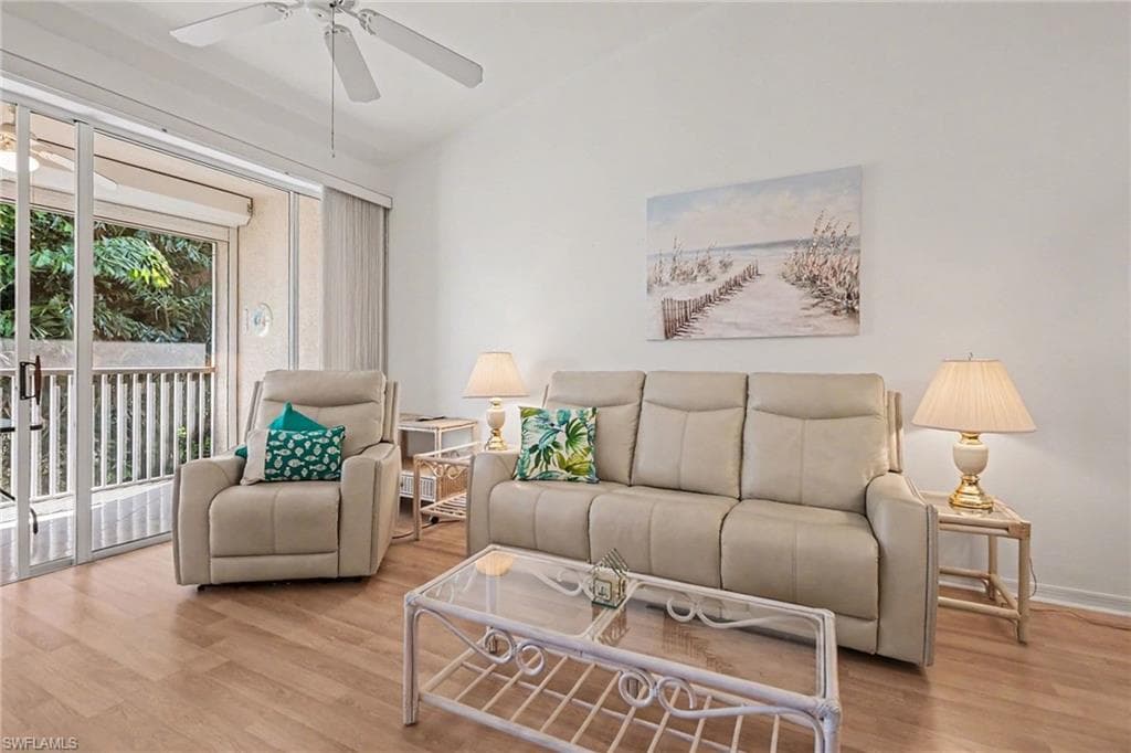 326 Bradstrom CIR # 201F, NAPLES FL 34113-1