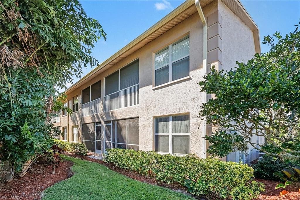 326 Bradstrom CIR # 201F, NAPLES FL 34113-23