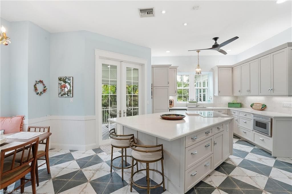 18161 Old Dominion CT-18