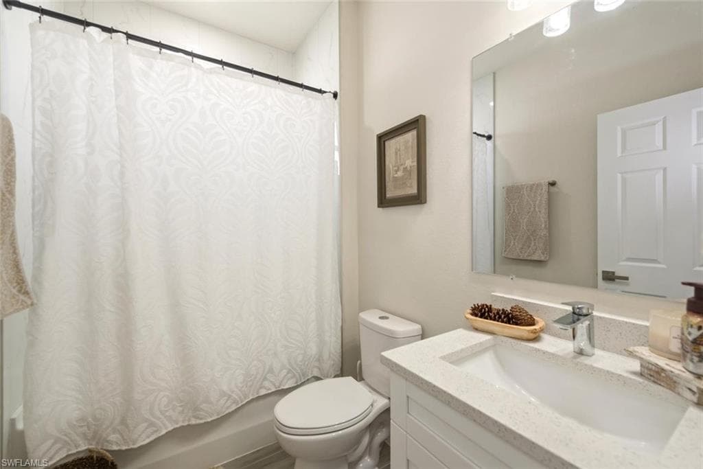 6139 Hendley CT, FORT MYERS FL 33905-19
