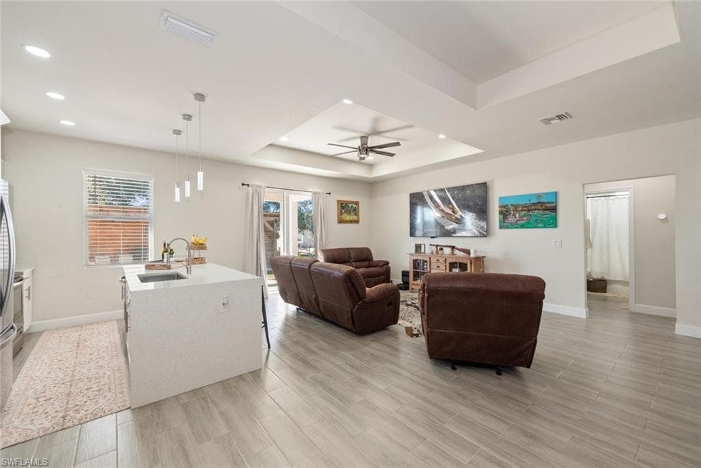 6139 Hendley CT, FORT MYERS FL 33905-8