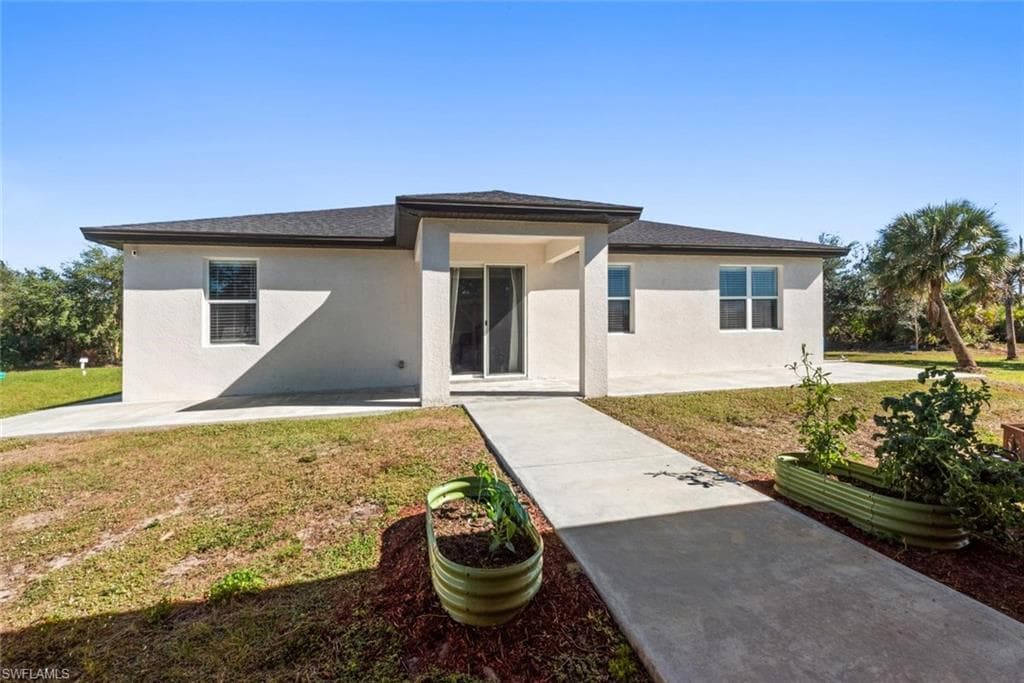 6139 Hendley CT, FORT MYERS FL 33905-23