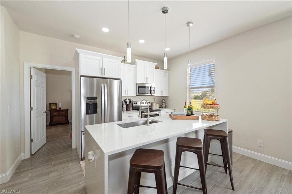 6139 Hendley CT, FORT MYERS FL 33905-9