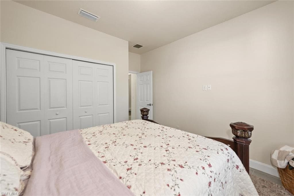 6139 Hendley CT, FORT MYERS FL 33905-18