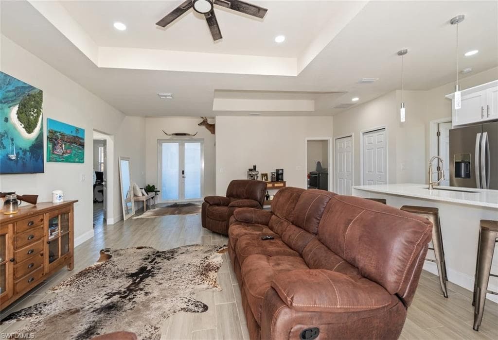 6139 Hendley CT, FORT MYERS FL 33905-7
