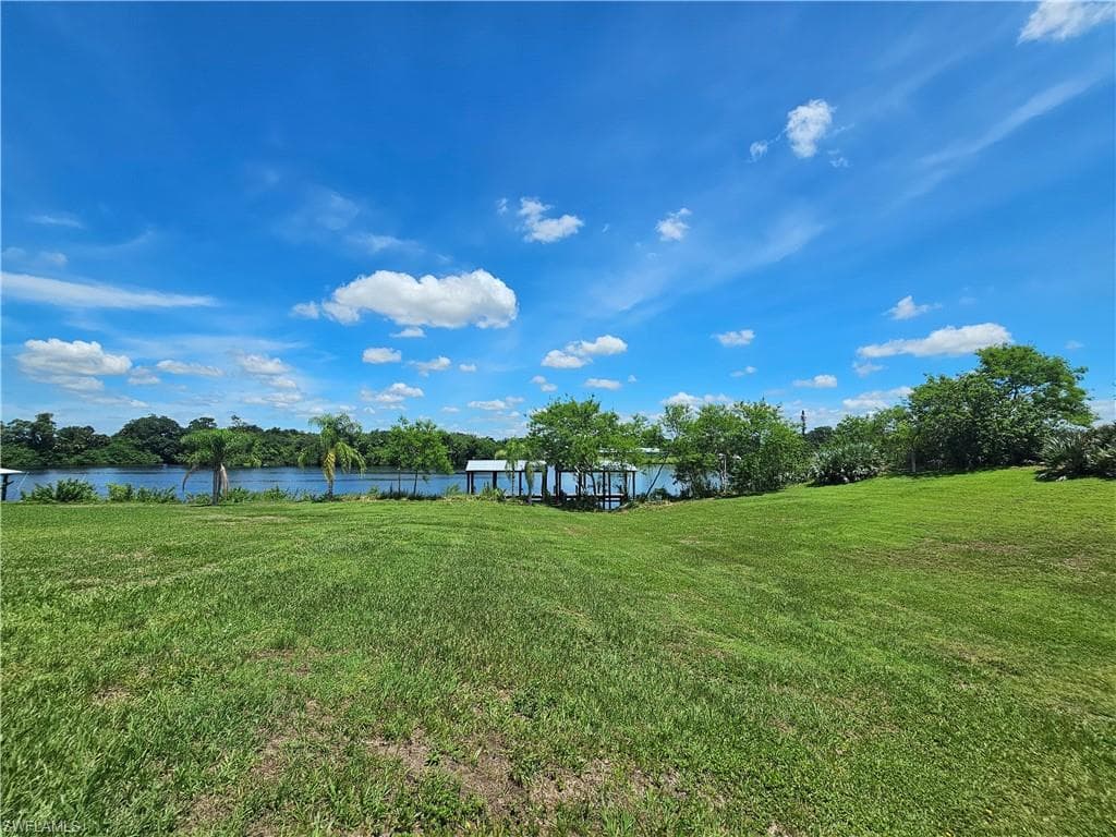 4942 Fort Denaud RD, FORT DENAUD FL 33935-37