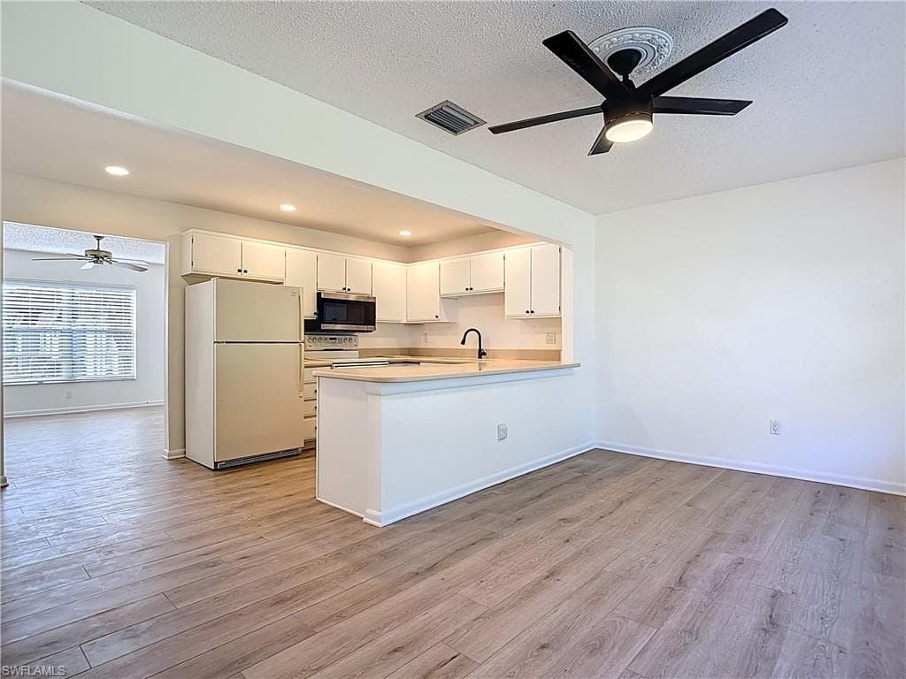 6884 Sandtrap DR # 4, FORT MYERS FL 33919-22