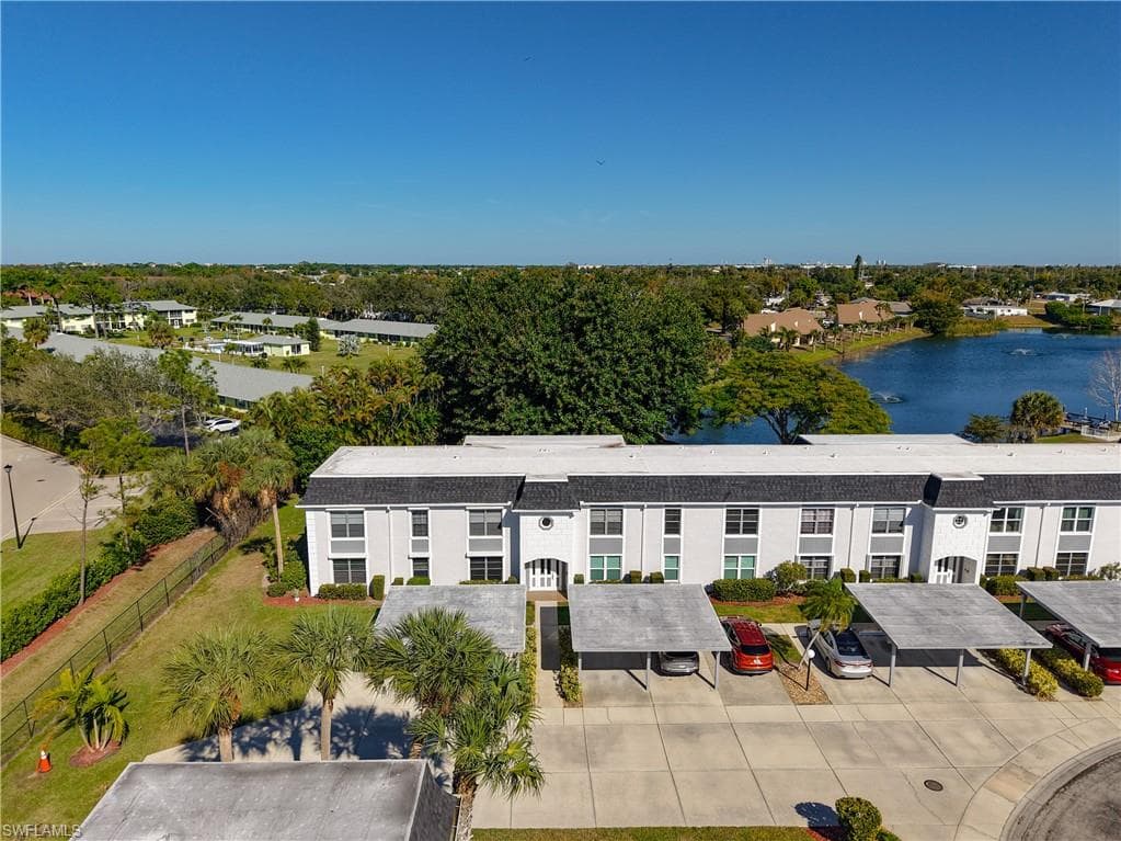 6884 Sandtrap DR # 4, FORT MYERS FL 33919-5