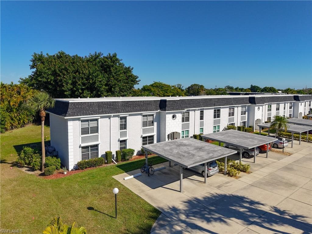 6884 Sandtrap DR # 4, FORT MYERS FL 33919-6