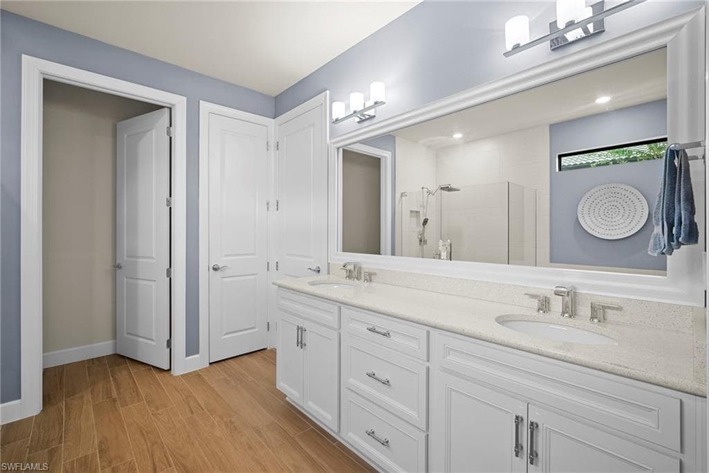 9774 Everglades DR, NAPLES FL 34120-17