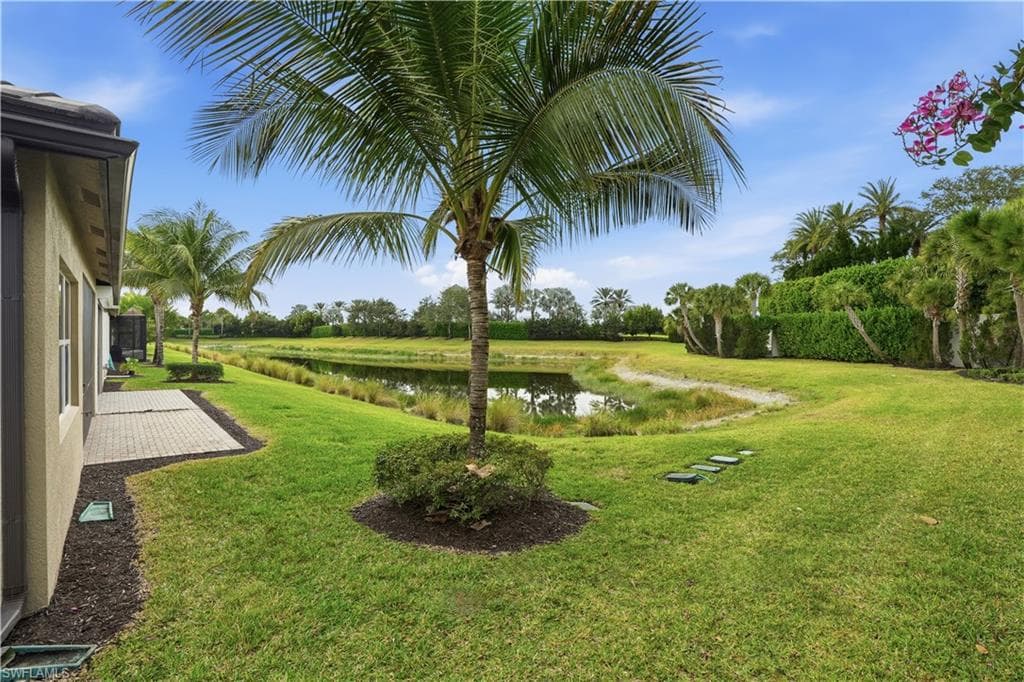 28400 Halton LN, BONITA SPRINGS FL 34135-1